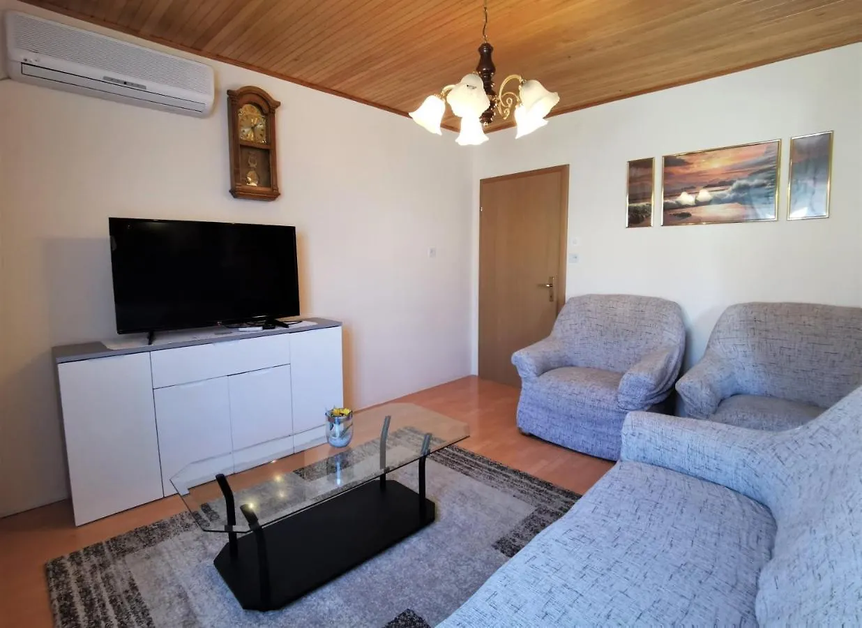 Apartments By The Sea Cizici, Krk - 19177 Malinska 0*,  Croatia
